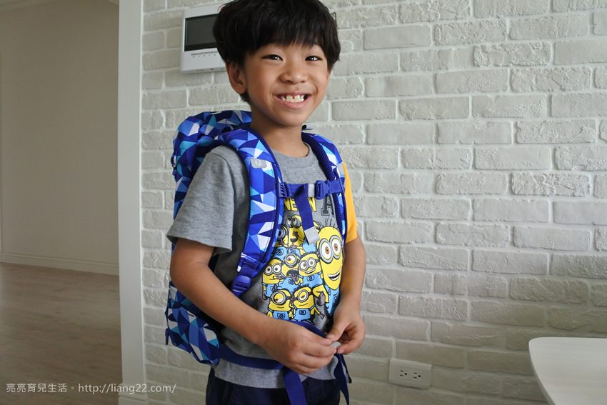 Beckmann 兒童護脊減壓書包，可移轉50%重量‧上學、戶外旅遊都好用
